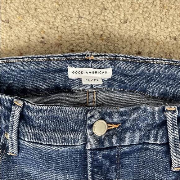 GOOD AMERICAN Good Leg Jeans Raw Hem - Picture 5 of 5